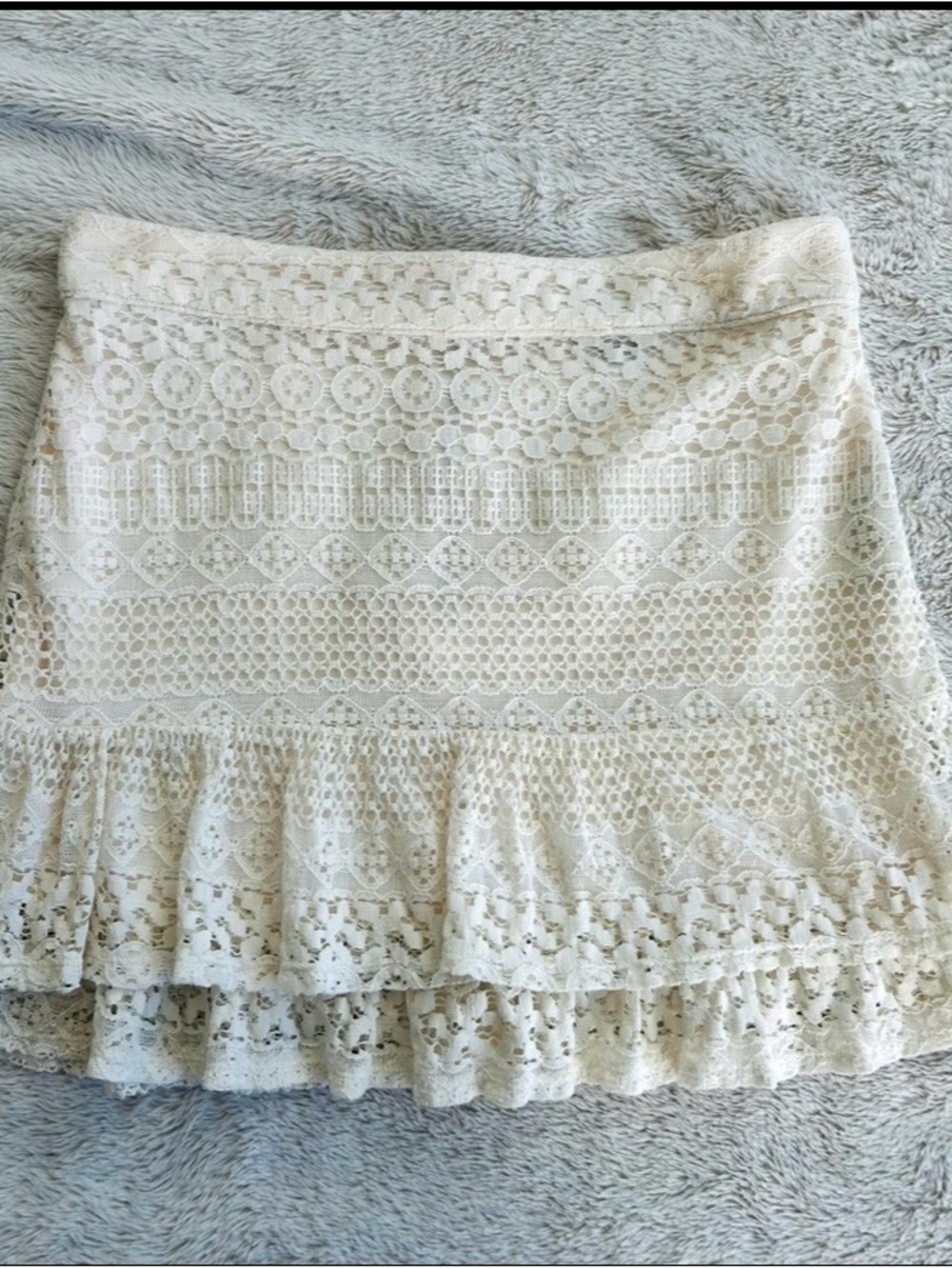 Vintage Forever 21 Babydoll Cream Lace Low Rise Miniskirt Size M - Picture 2 of 9